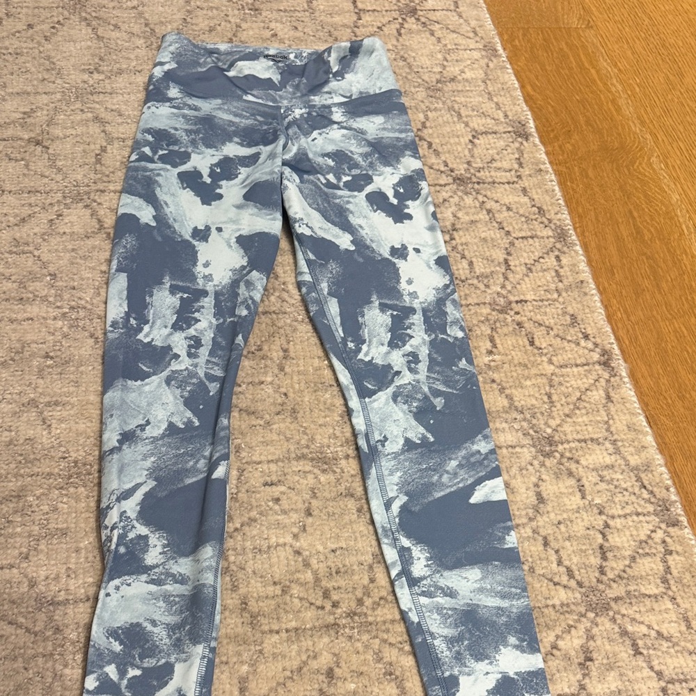 Reebok Women's Blue and White Patterned Jeggings